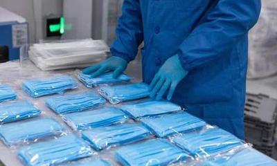 从捐资千万到承包一线卫生巾需求，再到跨界生产口罩 一家企业的抗疫担当与温度